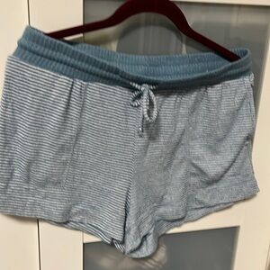 Top and bottom lounge wear